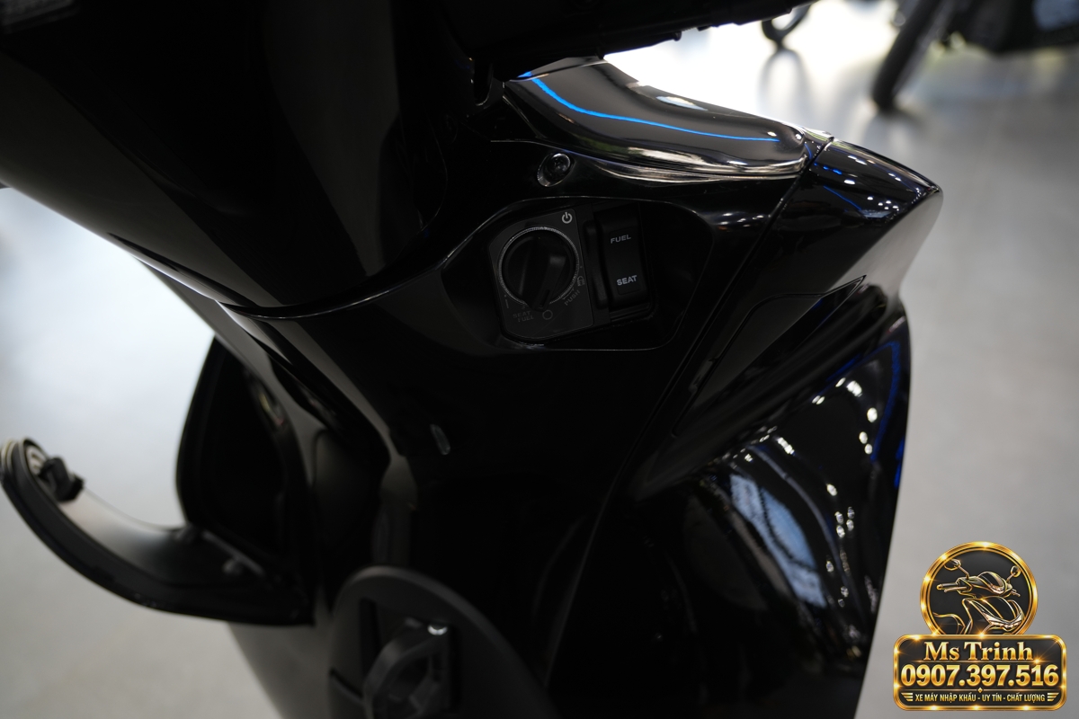 Honda SH150i Ý đen bóng 2027 tại Nghệ An - Sơn bóng lịch sự, tiện ích cho mỗi ngày