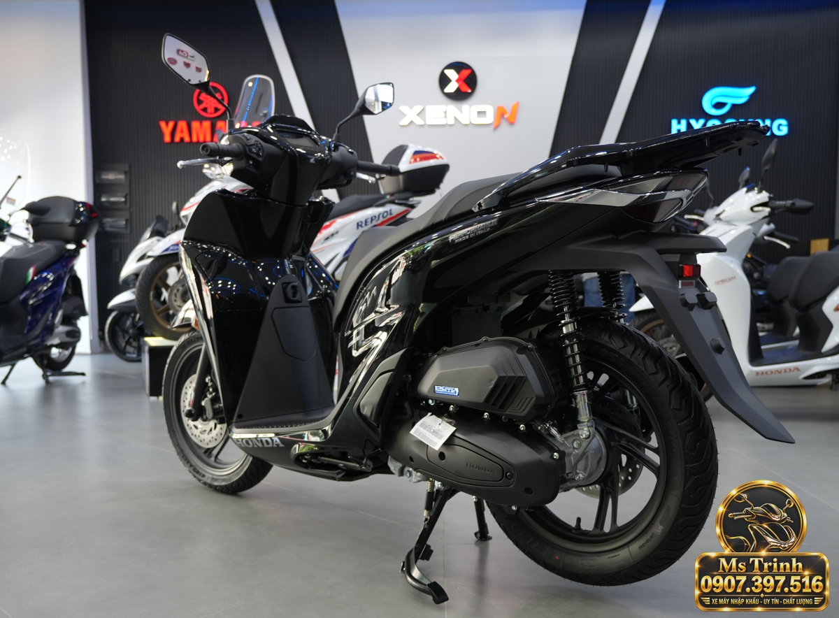 Honda SH150i Ý đen bóng 2027 tại Nghệ An - Sơn bóng lịch sự, tiện ích cho mỗi ngày