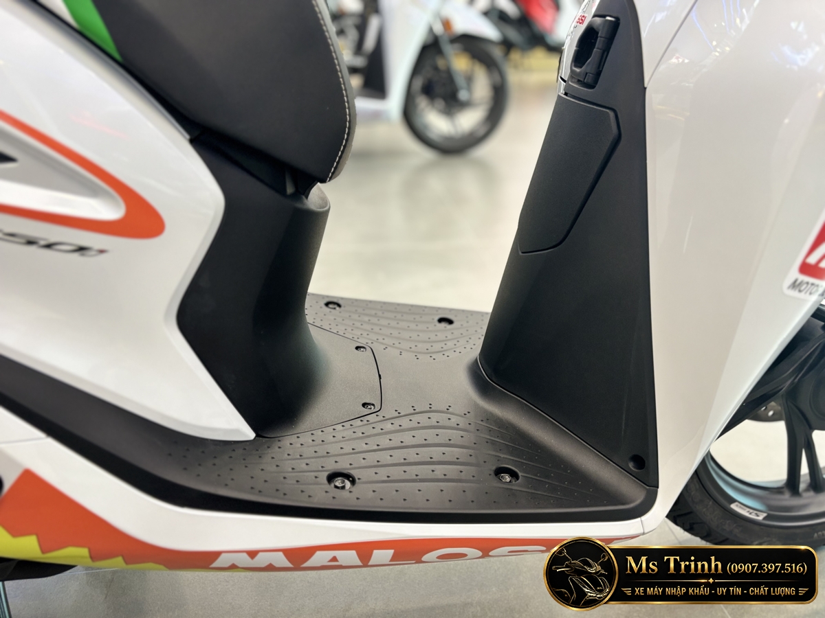 Honda SH150 Ý Malossi 2026 tại Nghệ An - Tem custom thể thao, dáng SH thanh lịch