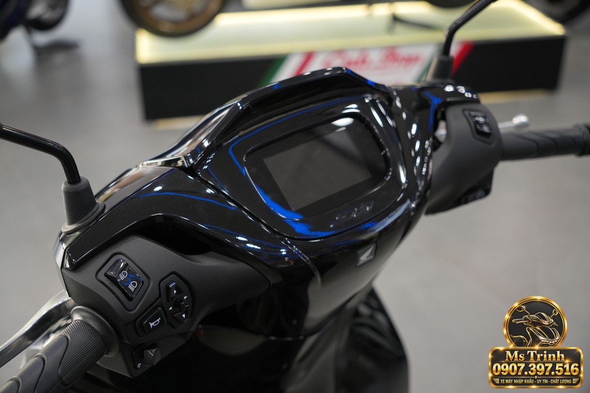 Honda SH150i Ý đen bóng 2027 tại Nghệ An - Sơn bóng lịch sự, tiện ích cho mỗi ngày