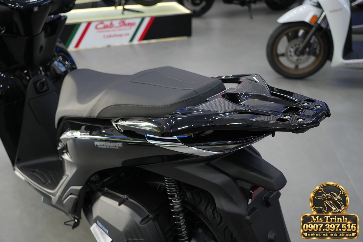 Honda SH150i Ý đen bóng 2027 tại Nghệ An - Sơn bóng lịch sự, tiện ích cho mỗi ngày