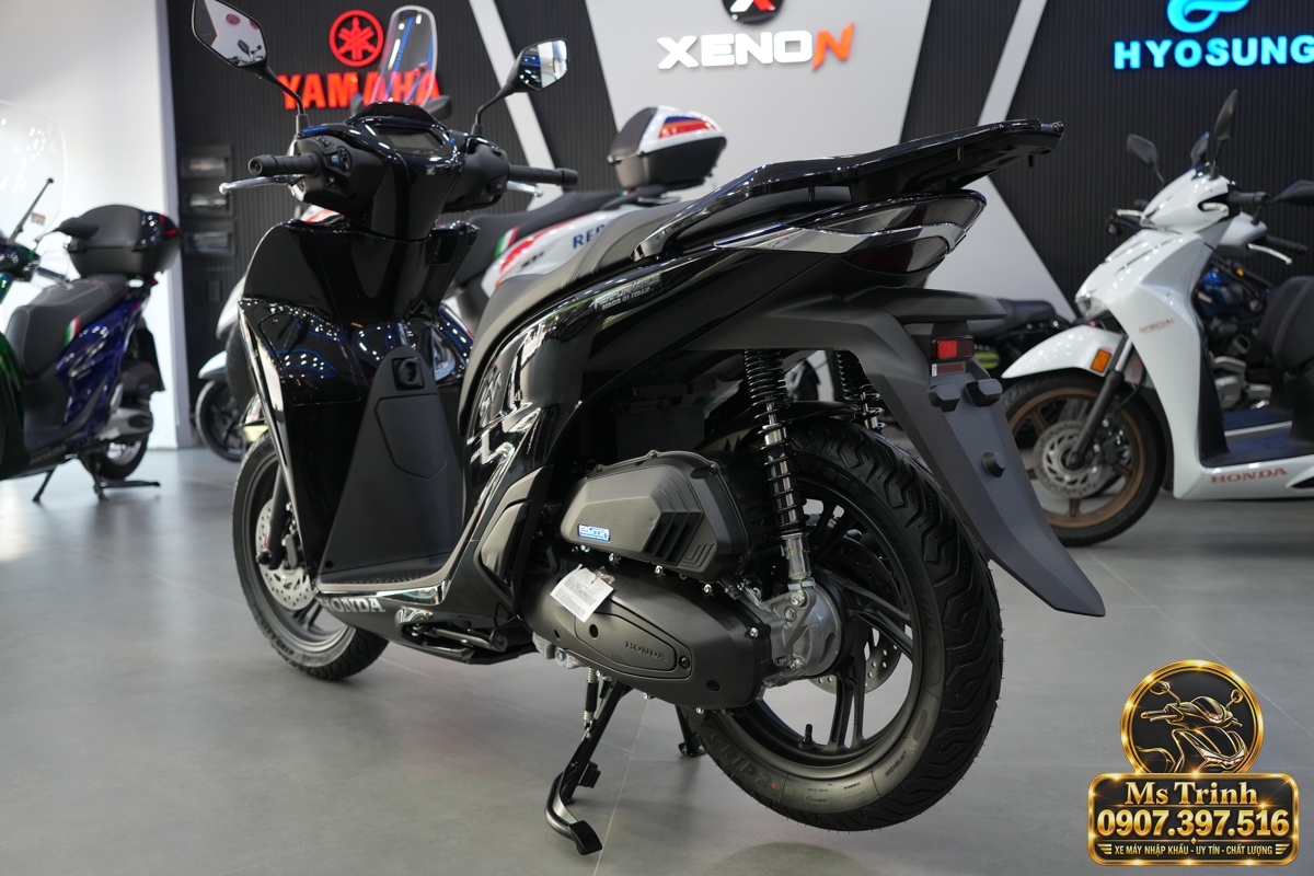Honda SH150i Ý đen bóng 2027 tại Nghệ An - Sơn bóng lịch sự, tiện ích cho mỗi ngày