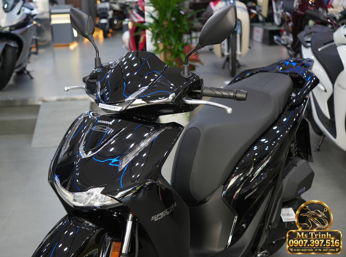 Honda SH150i Ý đen bóng 2027 tại Nghệ An - Sơn bóng lịch sự, tiện ích cho mỗi ngày