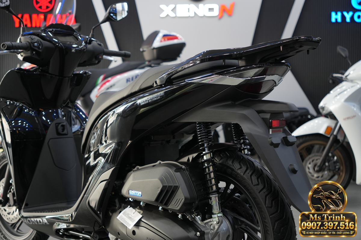 Honda SH150i Ý đen bóng 2027 tại Nghệ An - Sơn bóng lịch sự, tiện ích cho mỗi ngày