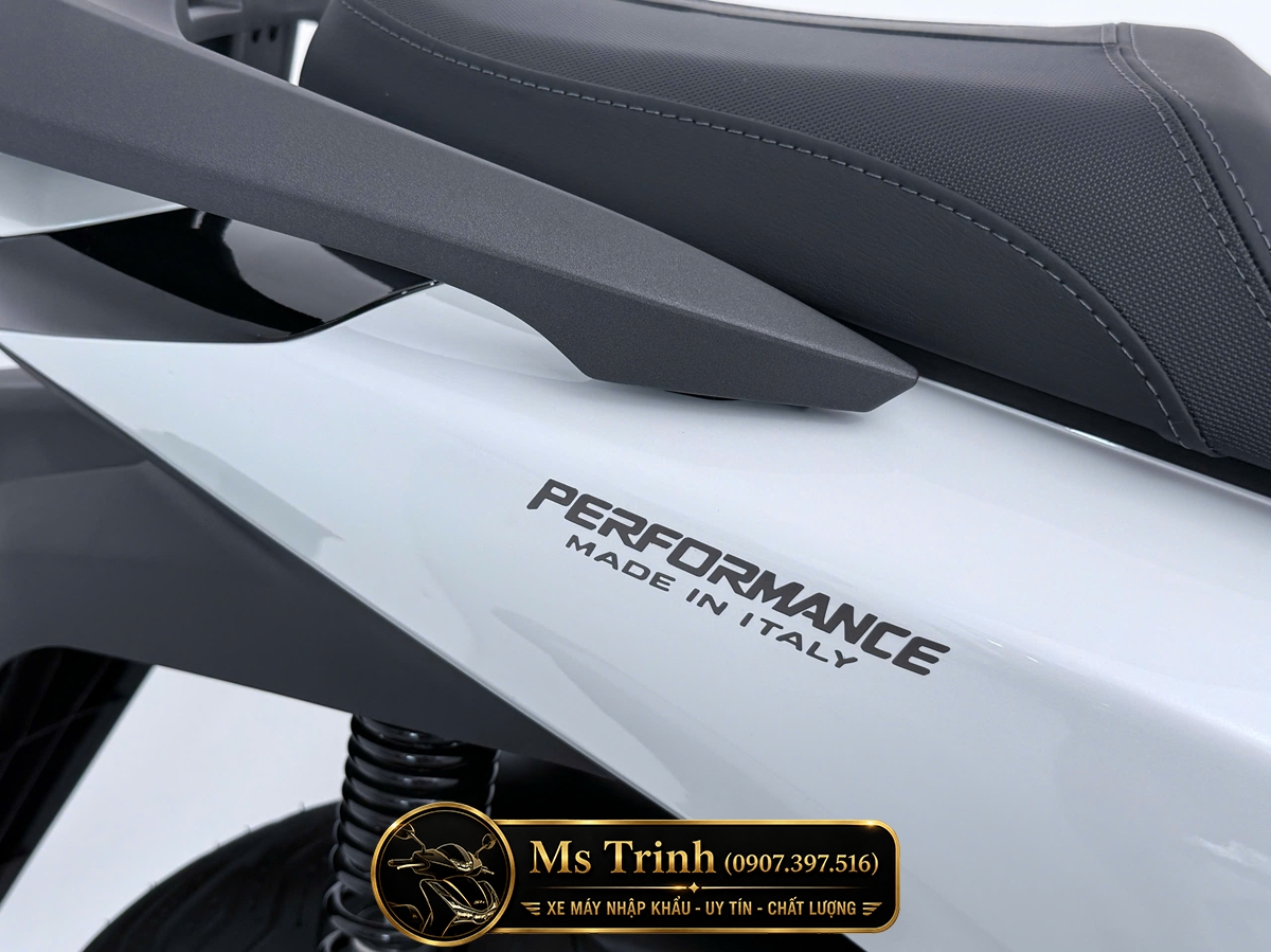 Honda SH150i Special Edition Standard nhập HMR Ý màu trắng tại Nghệ An: Giá trị nằm trong từng chi tiết nguyên bản