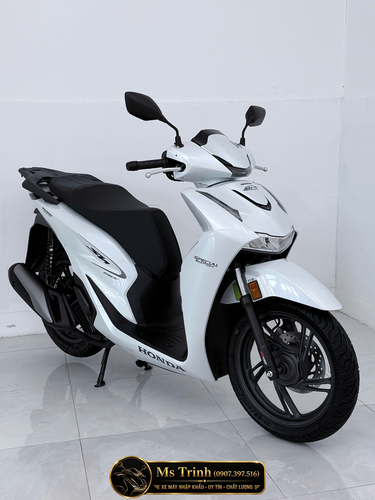 Honda SH150i Special Edition Standard nhập HMR Ý màu trắng tại Nghệ An: Giá trị nằm trong từng chi tiết nguyên bản