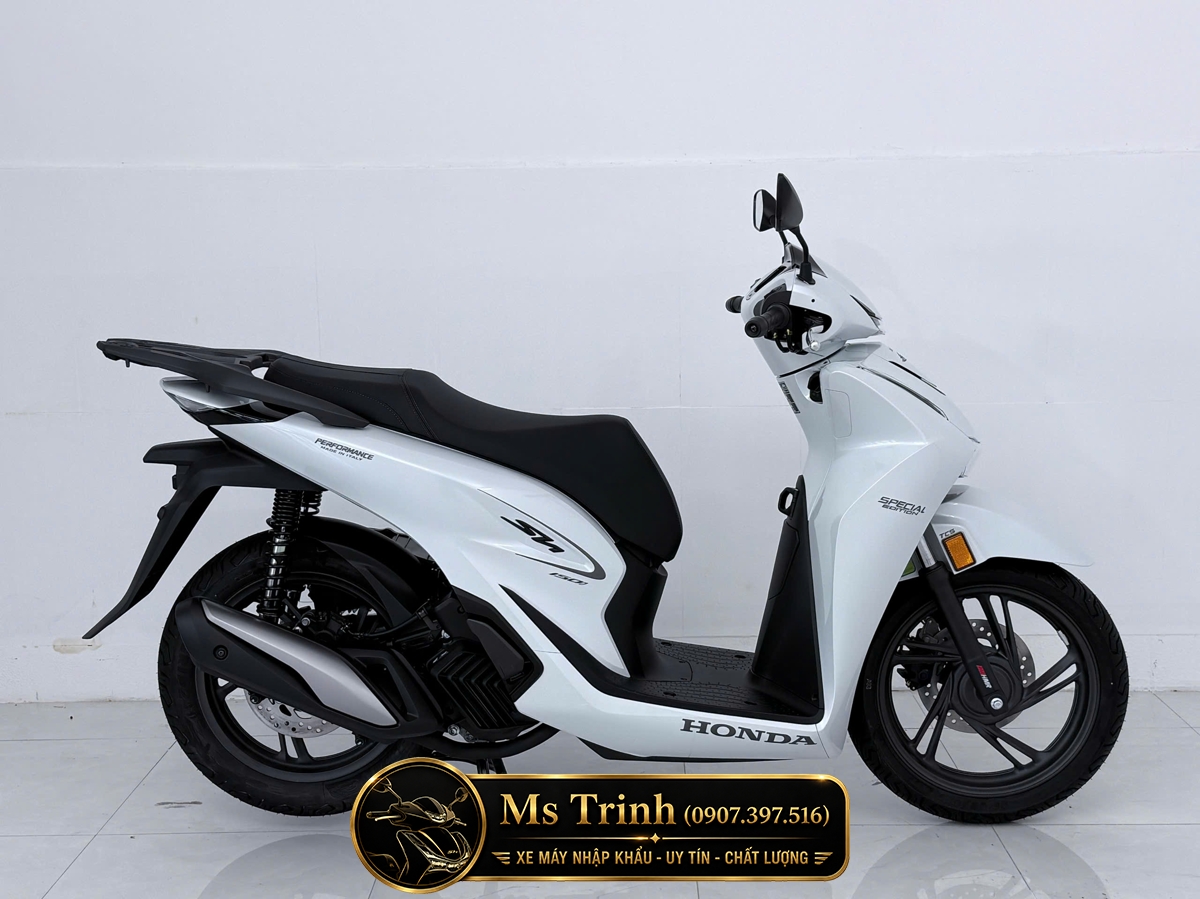 Honda SH150i Special Edition Standard nhập HMR Ý màu trắng tại Nghệ An: Giá trị nằm trong từng chi tiết nguyên bản