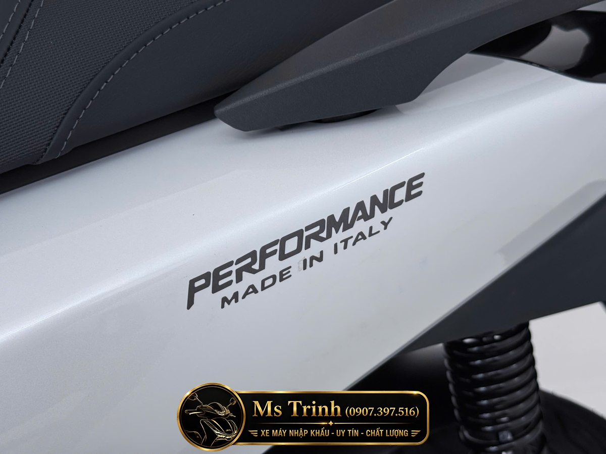 Honda SH150i Special Edition Standard nhập HMR Ý màu trắng tại Nghệ An: Giá trị nằm trong từng chi tiết nguyên bản