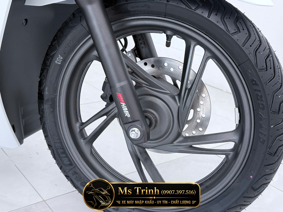 Honda SH150i Special Edition Standard nhập HMR Ý màu trắng tại Nghệ An: Giá trị nằm trong từng chi tiết nguyên bản