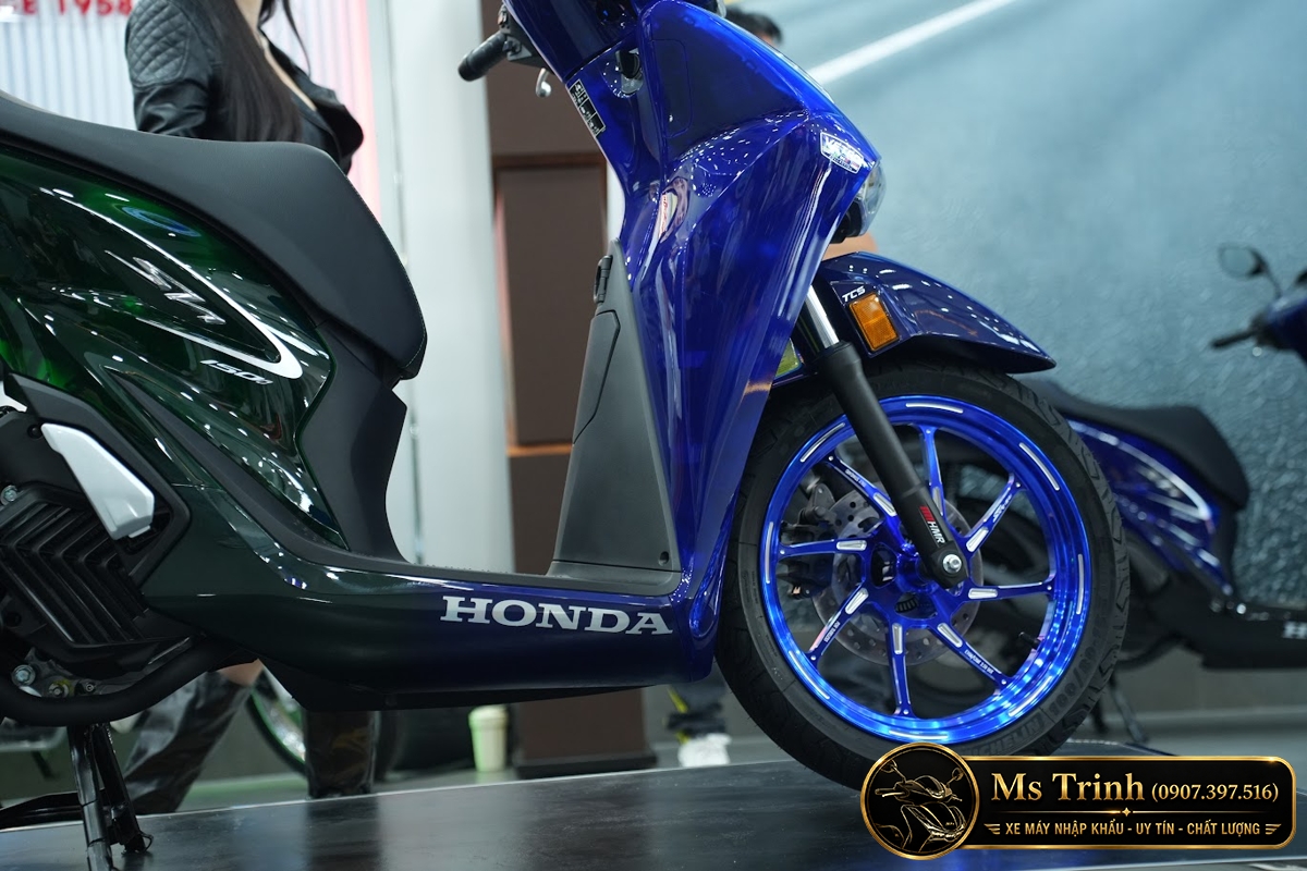 Honda SH150i Vetro Sapphire - Green tại Nghệ An: SH Ý 2 trong 1 giới hạn 200 xe