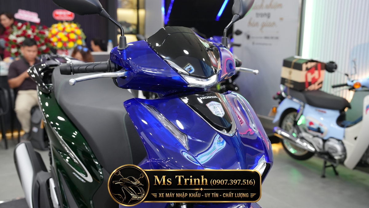 Honda SH150i Vetro Sapphire - Green tại Nghệ An: SH Ý 2 trong 1 giới hạn 200 xe