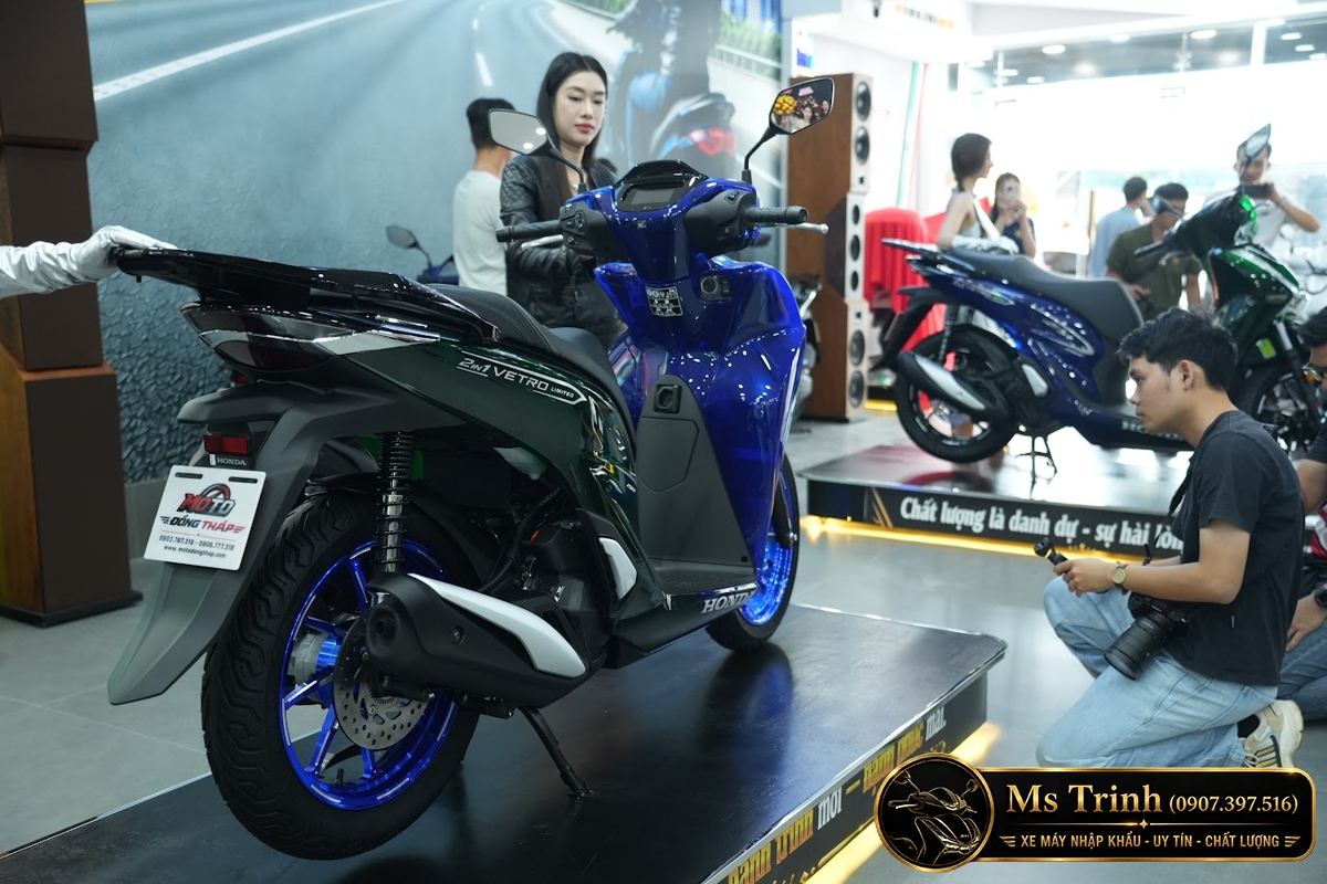 Honda SH150i Vetro Sapphire - Green tại Nghệ An: SH Ý 2 trong 1 giới hạn 200 xe