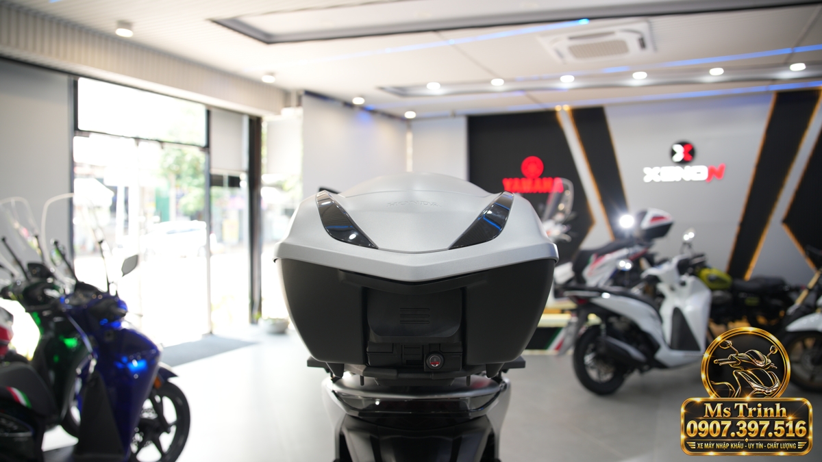 Honda SH150i Ý xám bạc 2027 tại Nghệ An - Nhập Ý, tem vàng sang trọng, giá tốt