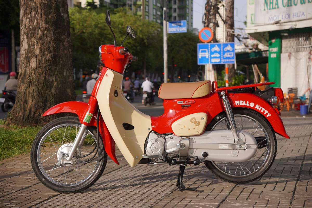 Honda Super Cub 50cc Hello Kitty Edition, Made In Japan, Hàng Hiếm tại Nghệ An
