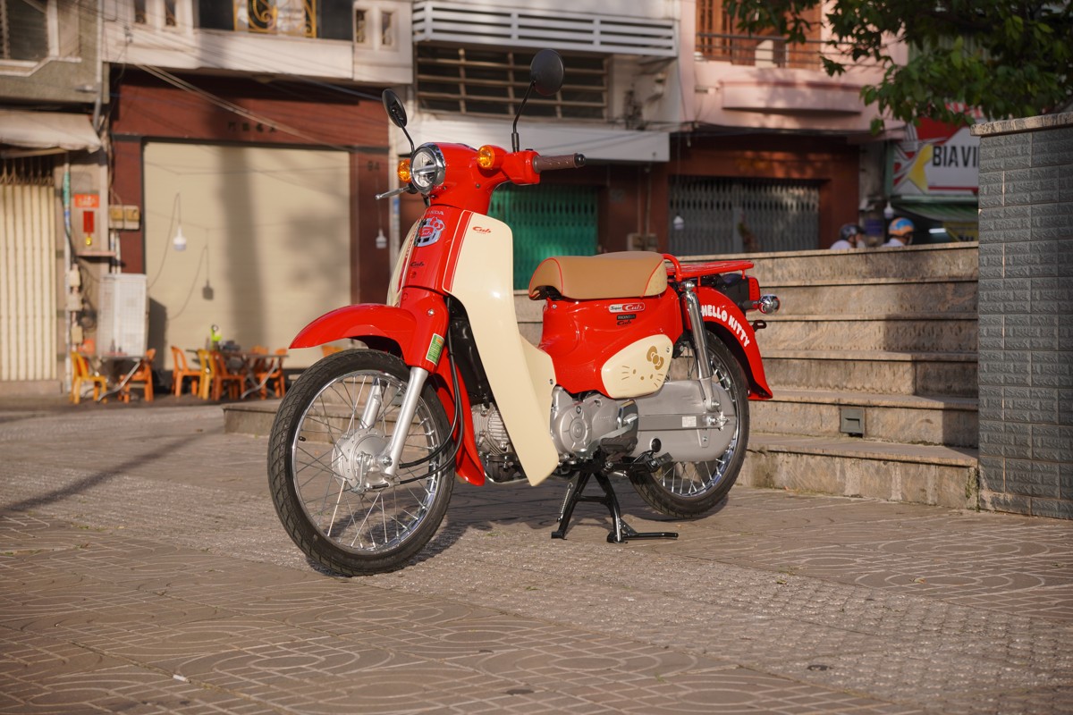 Honda Super Cub 50cc Hello Kitty Edition, Made In Japan, Hàng Hiếm tại Nghệ An
