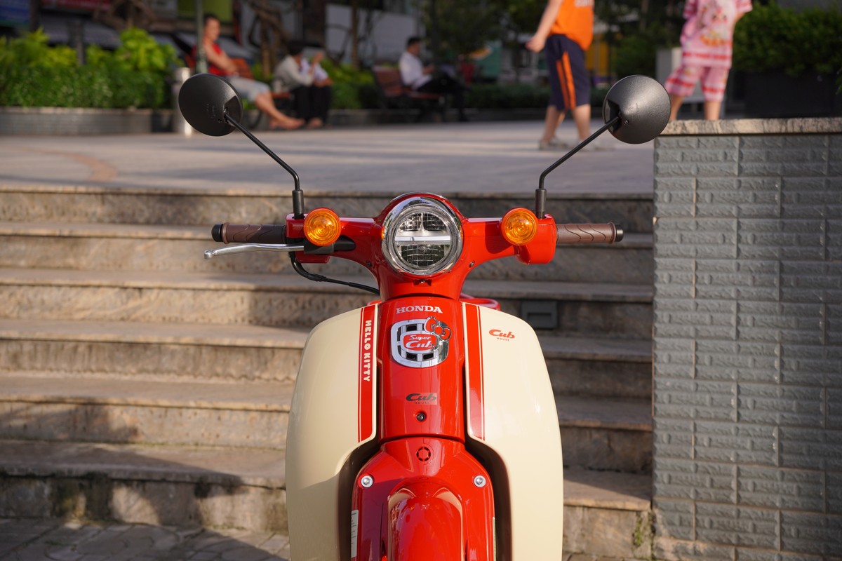 Honda Super Cub 50cc Hello Kitty Edition, Made In Japan, Hàng Hiếm tại Nghệ An