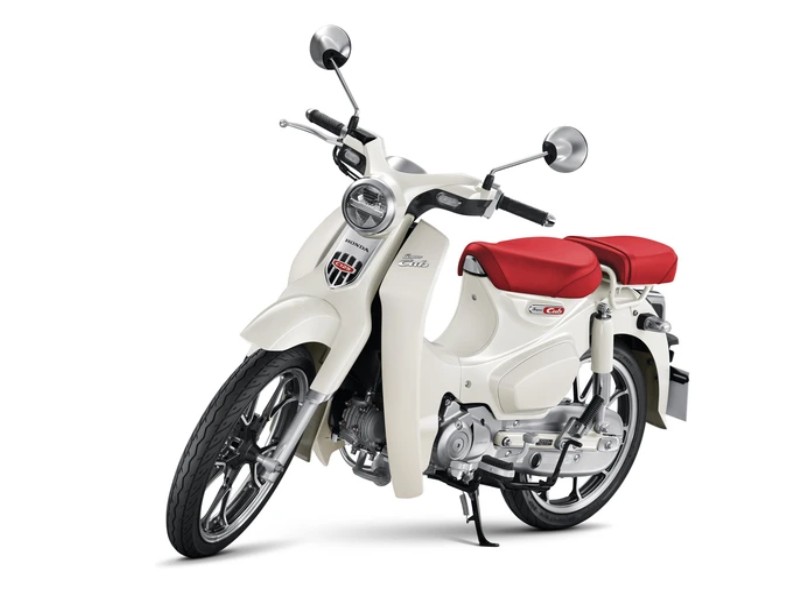 Honda Super Cub 125 Custom Edition Thái Lan 2025 màu trắng tại Nghệ An