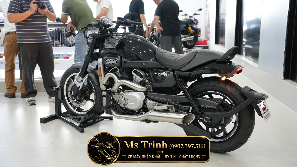 Hyosung GV350X tại Nghệ An - Cruiser 350cc Phong Cách Mỹ Cơ Bắp, Cá Tính