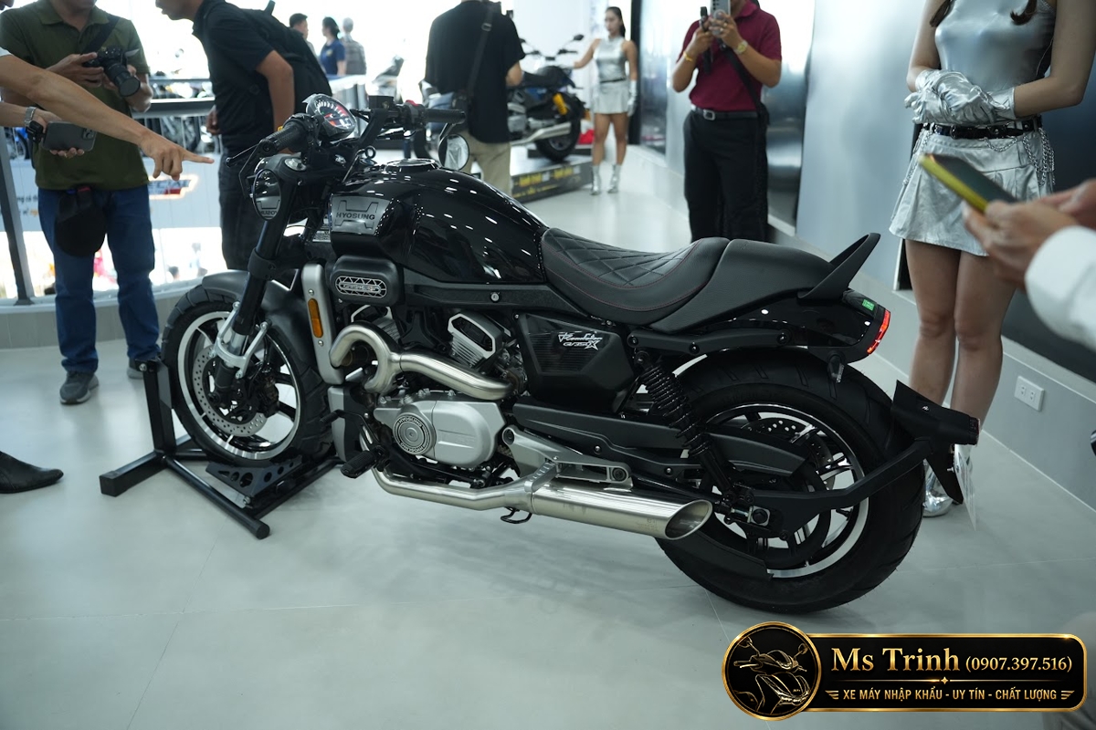 Hyosung GV350X tại Nghệ An - Cruiser 350cc Phong Cách Mỹ Cơ Bắp, Cá Tính