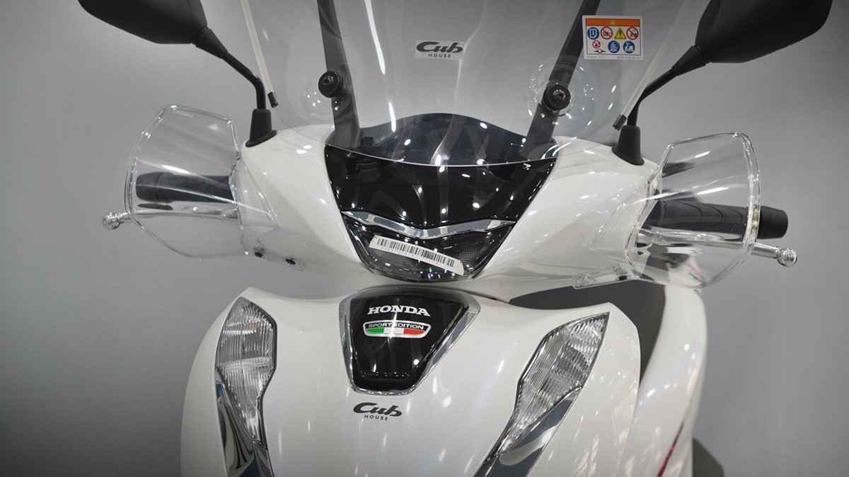 Honda SH150 trắng pha lê nhập Ý 2026 tại Nghệ An - Sport Edition chính ngạch, chuẩn chất Ý