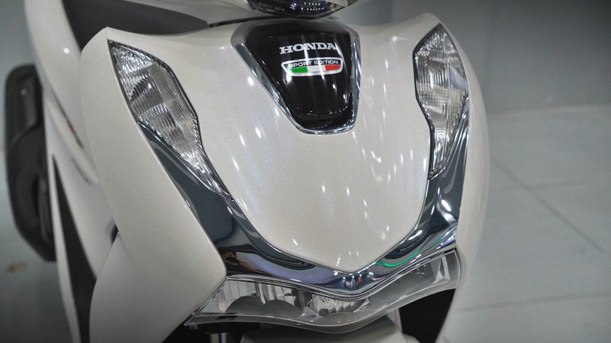 Honda SH150 trắng pha lê nhập Ý 2026 tại Nghệ An - Sport Edition chính ngạch, chuẩn chất Ý