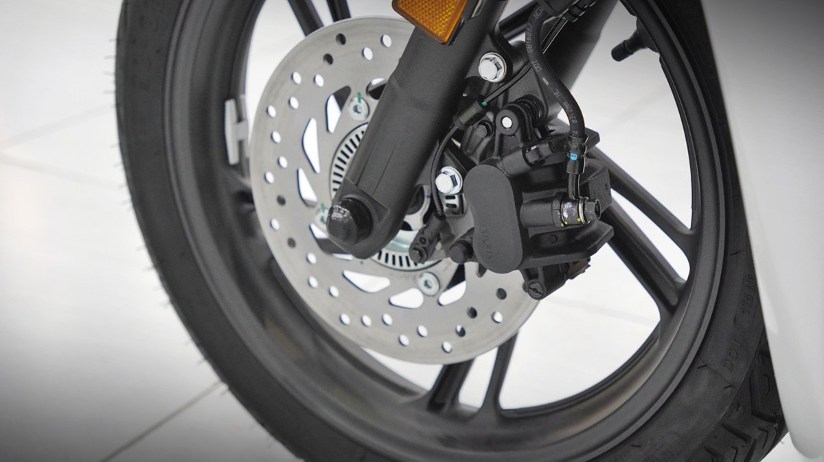 Honda SH150 trắng pha lê nhập Ý 2026 tại Nghệ An - Sport Edition chính ngạch, chuẩn chất Ý