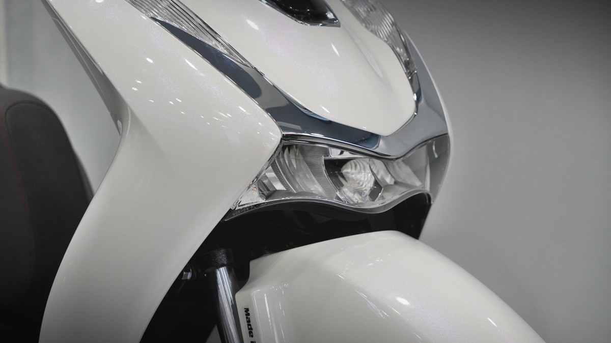 Honda SH150 trắng pha lê nhập Ý 2026 tại Nghệ An - Sport Edition chính ngạch, chuẩn chất Ý