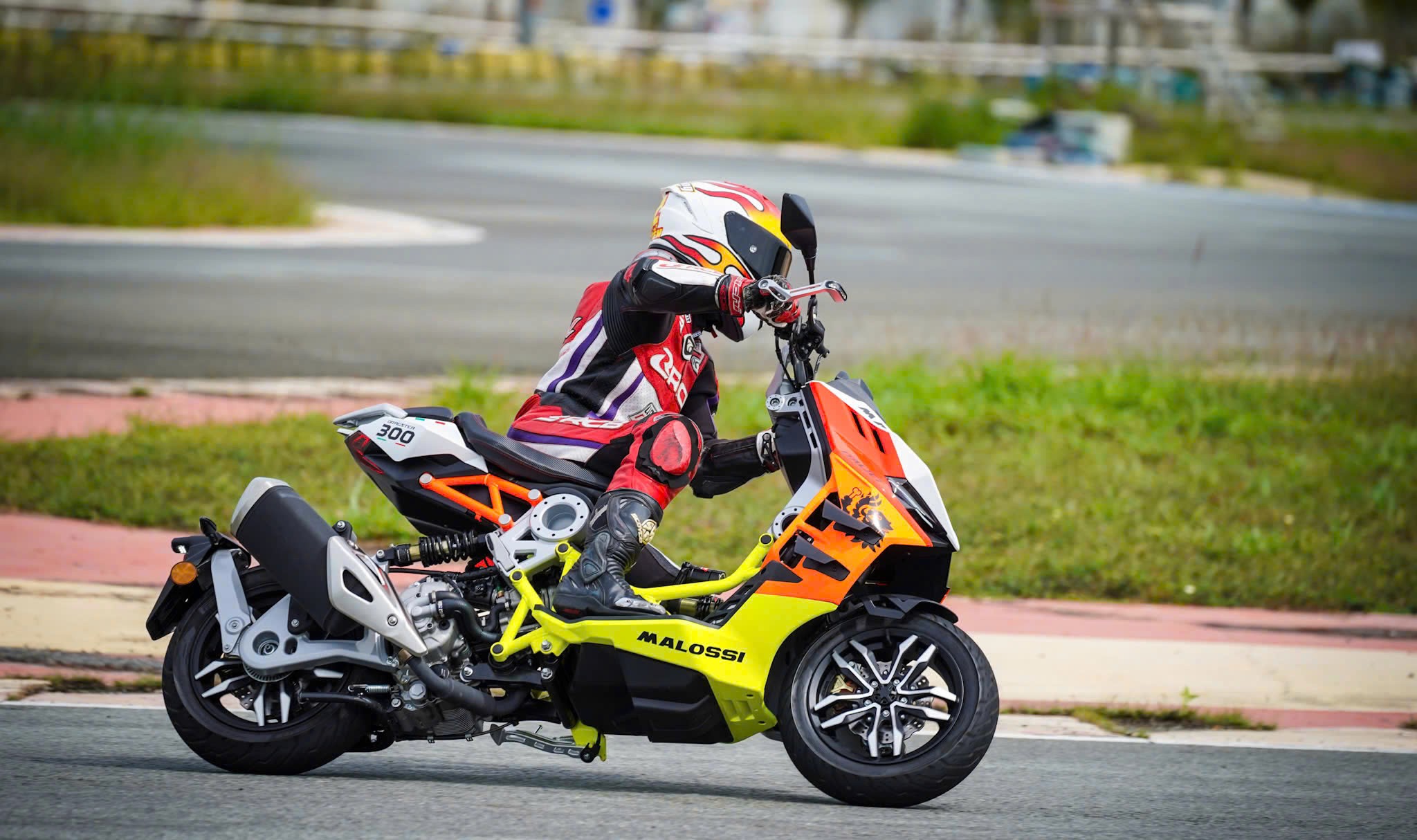 Italjet Dragster 300 Malossi, Xe Tay Ga Đua Nội Thành Thương Hiệu Italy tại Nghệ An