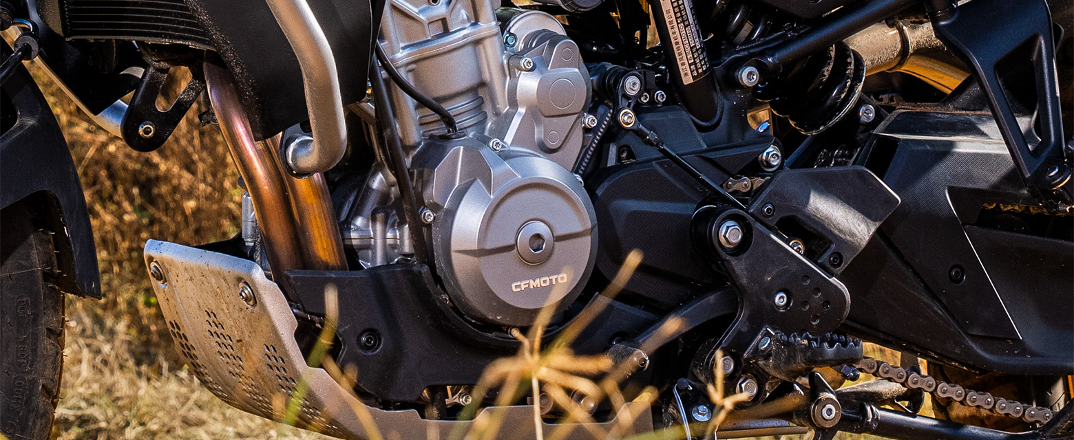 CF Moto 800MT Explorer 2025, ADV Cao Cấp Nhất, Chính Hãng, Giá Tốt tại Nghệ An