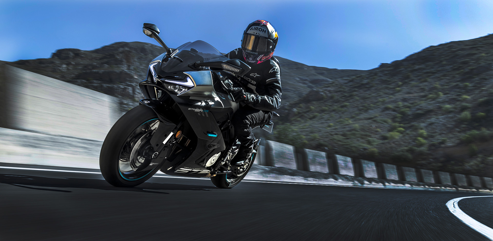CF Moto 675SR-R 2025 3 Xi Lanh Ngang, Siêu Thể Thao, Giá Rẻ tại Nghệ An