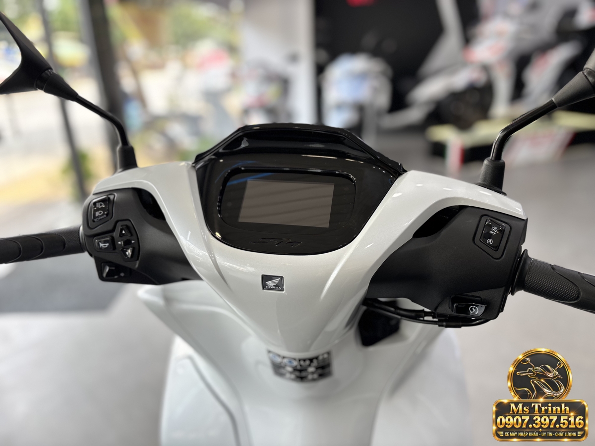 SH150i Ý 2027 màu trắng tại Nghệ An - Nhập khẩu nguyên chiếc, thiết kế sang trọng, giá tốt