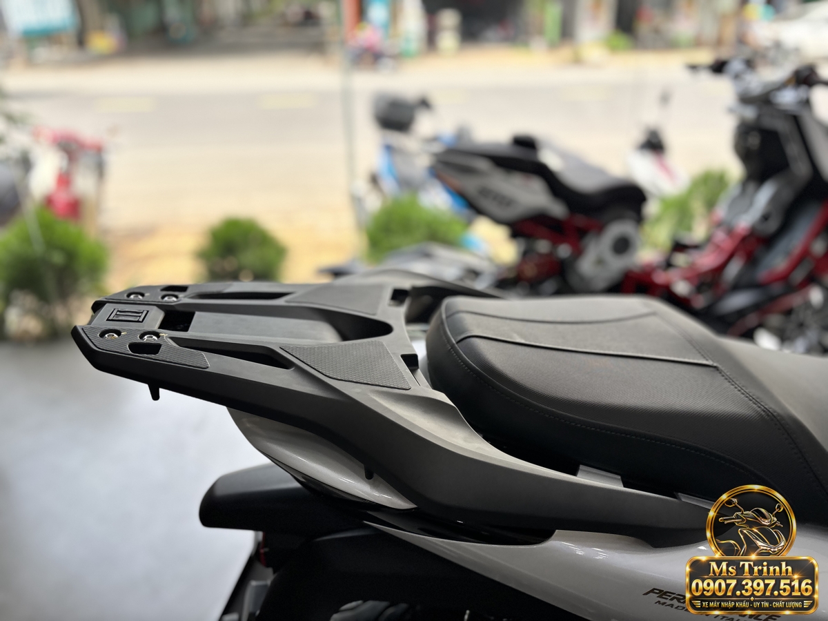 SH150i Ý 2027 màu trắng tại Nghệ An - Nhập khẩu nguyên chiếc, thiết kế sang trọng, giá tốt