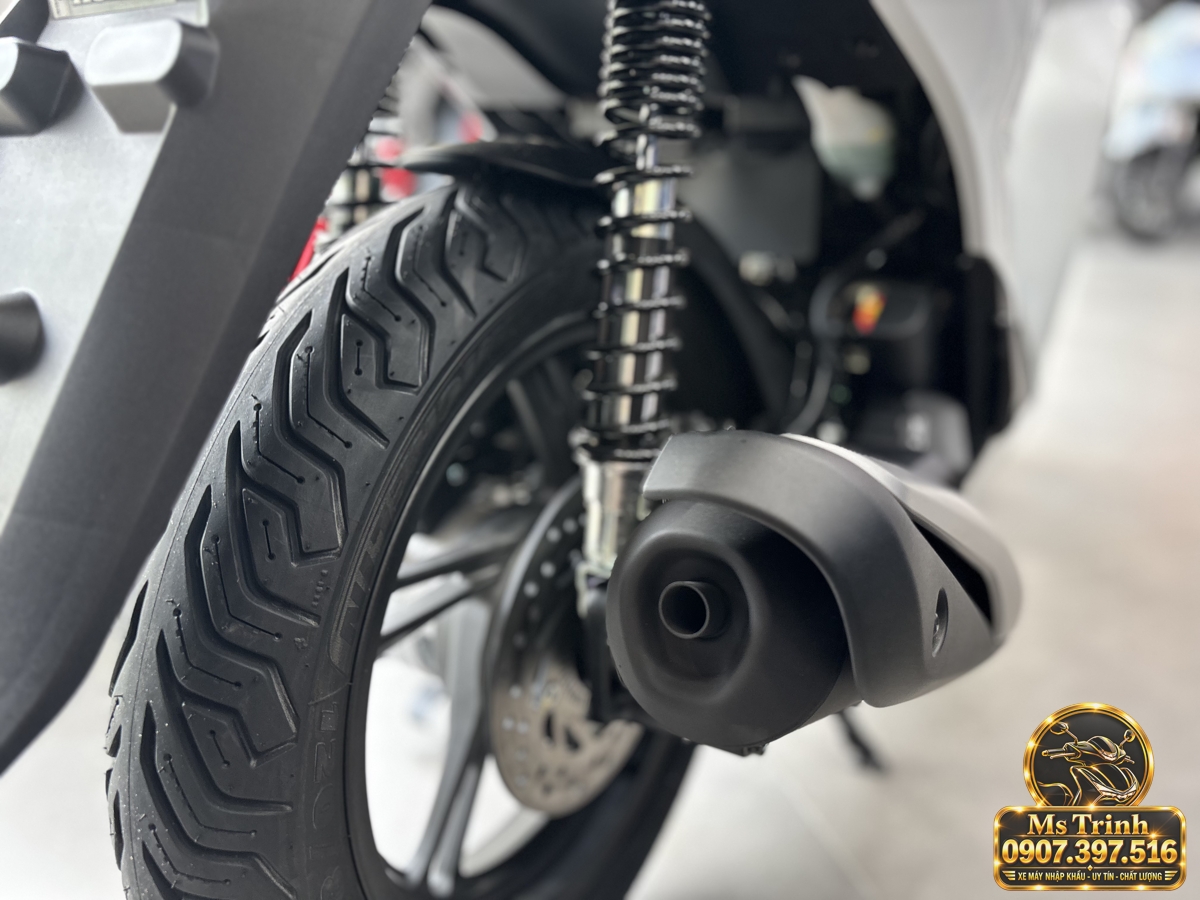 SH150i Ý 2027 màu trắng tại Nghệ An - Nhập khẩu nguyên chiếc, thiết kế sang trọng, giá tốt