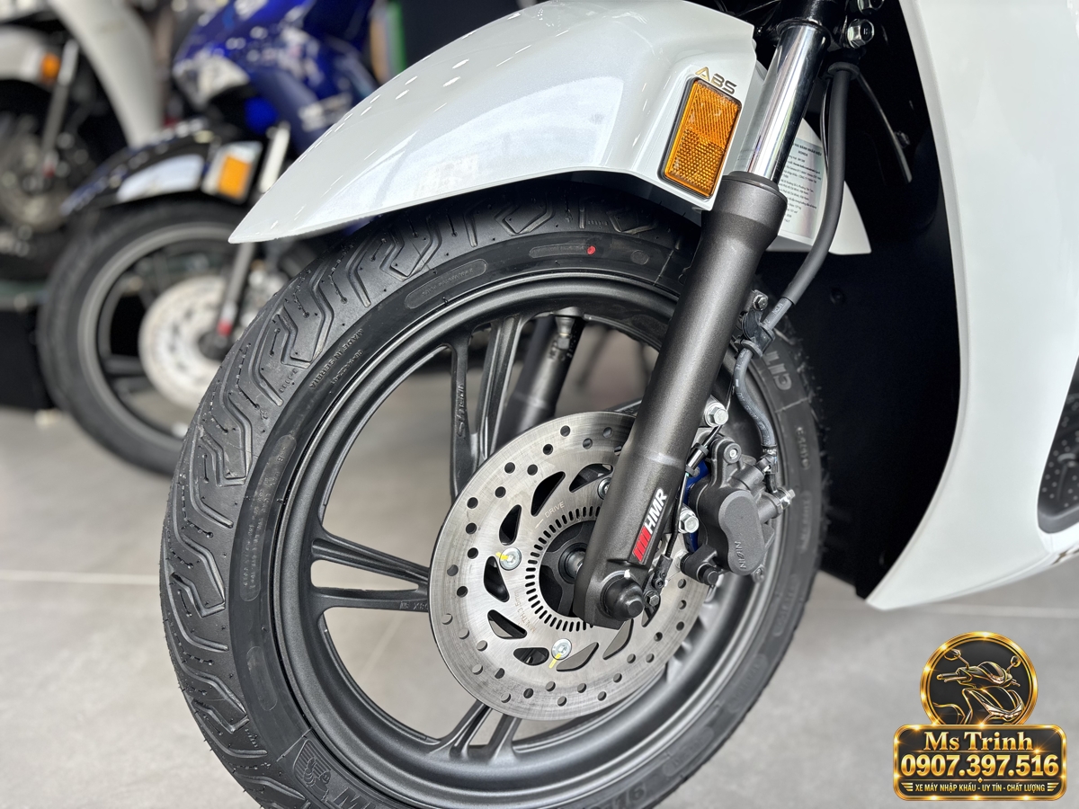 SH150i Ý 2027 màu trắng tại Nghệ An - Nhập khẩu nguyên chiếc, thiết kế sang trọng, giá tốt