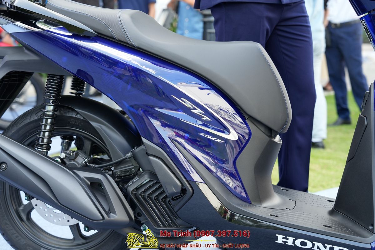 Honda SH150 Vetro Blue 2026 Limited Edition - Siêu phẩm SH Ý dàn áo xanh trong suốt cực hiếm tại Nghệ An