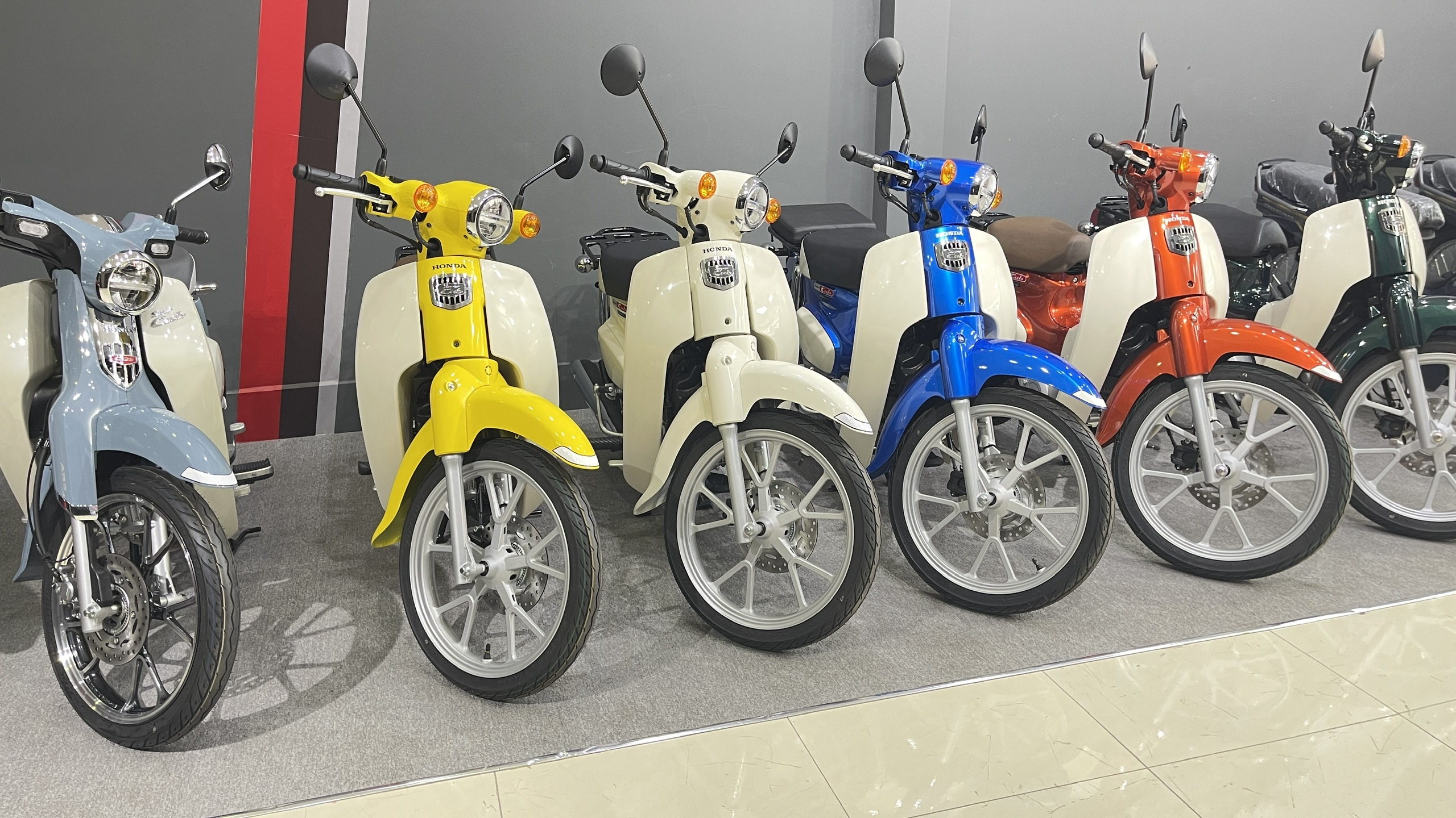 Honda Super Cub 110 ABS, Made In Japan, NK Chính Hãng, Hiếm tại Nghệ An
