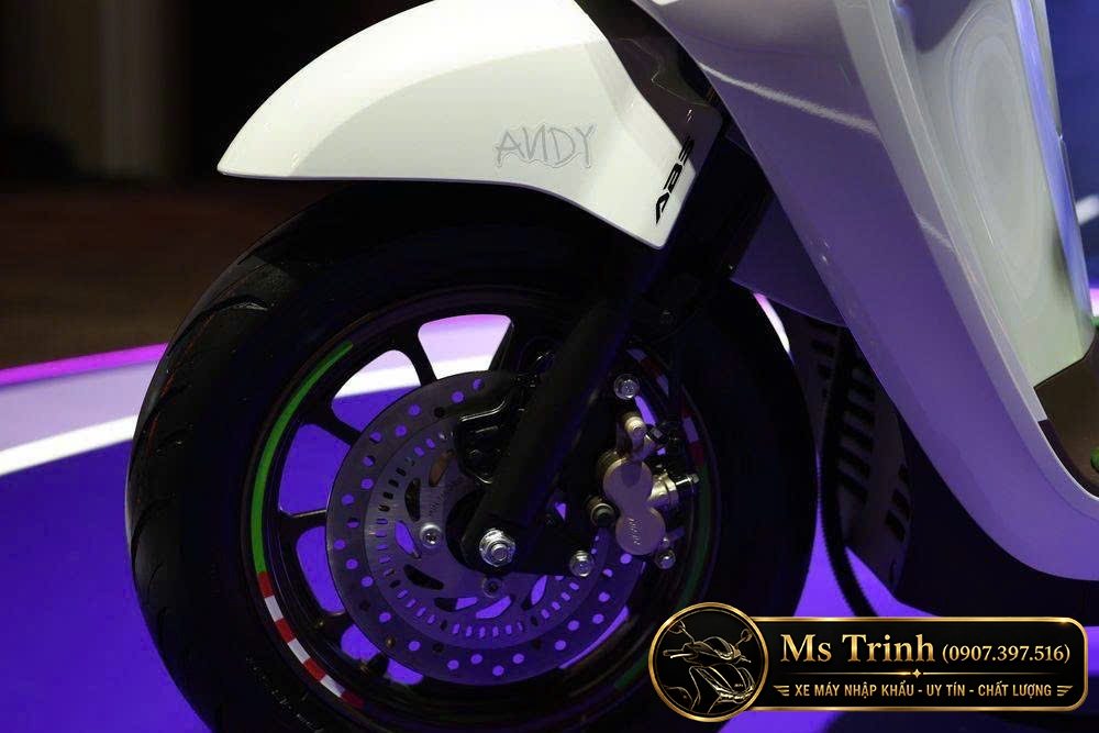 Đèn hậu Honda Giorno+ Buzz Lightyear Limited Edition 2026